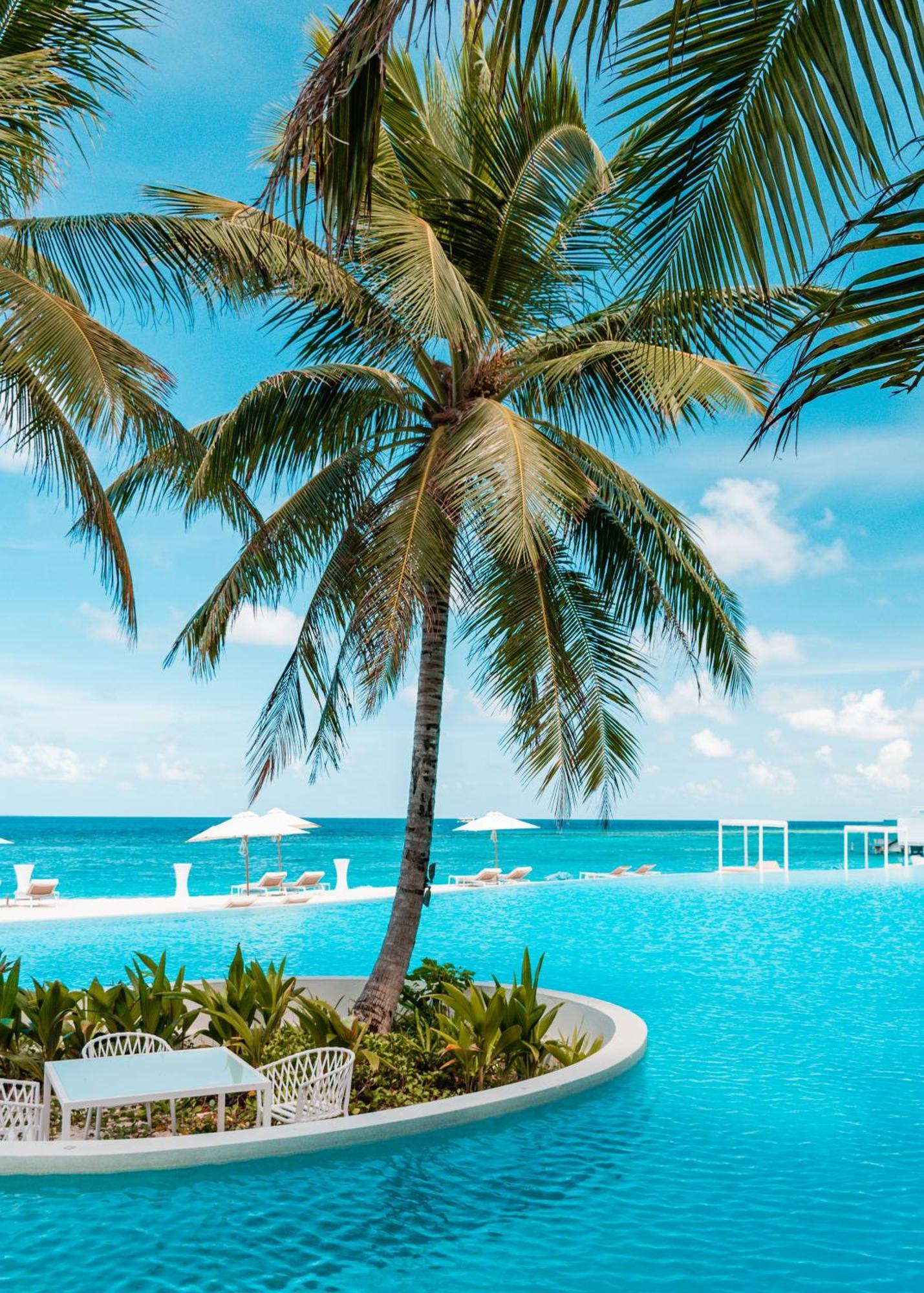Amilla Maldives Курортний комплекс Amilla Fushi